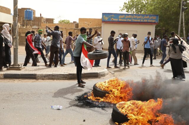 Discontent in Sudan increasing, protesters demand dissolving transitional government