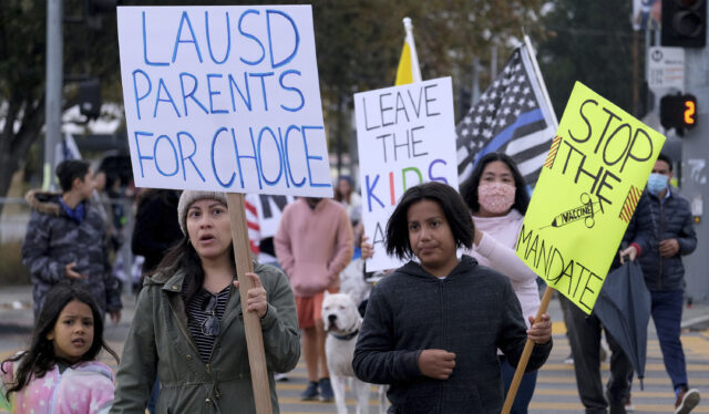 A Nation Divided: U.S. Government Causing Confusion Over COVID-19