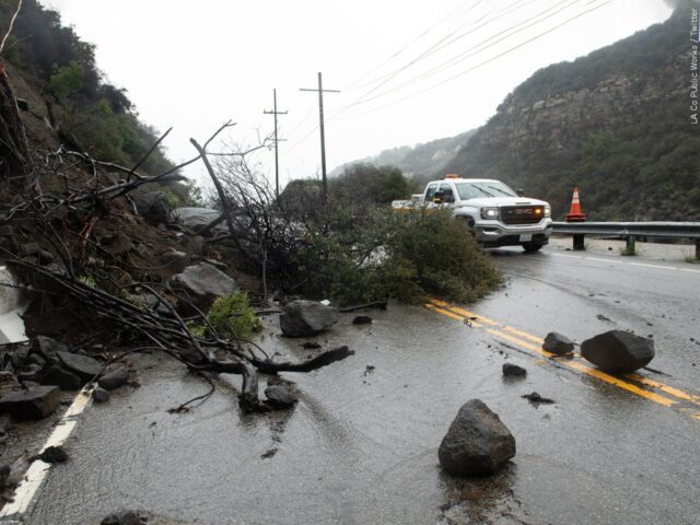 California cleans up mudslide damage