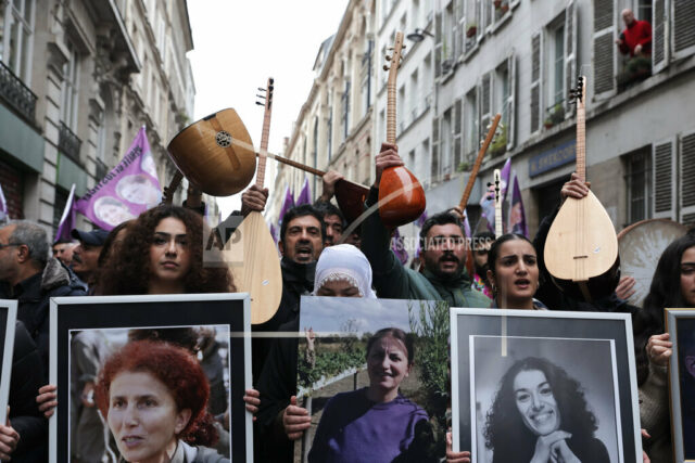 Kurds hold march of mourning after Paris shooting kills 3