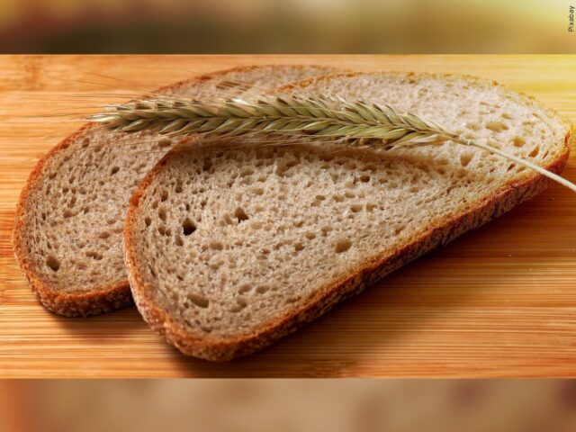 Bread and Milk: How to Obtain the Most Health Benefits