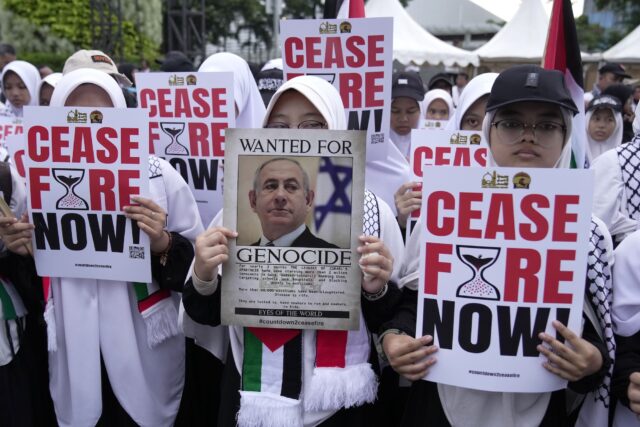 War intensifies as anti-war pressure grows