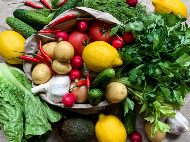 ‘Dirty Dozen’ guide shows 95 percent of these fruits and veggies tested positive for pesticides