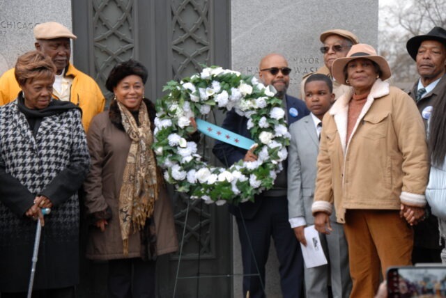 Chicago wreath-laying ceremony honors life of former Mayor Harold Washington
