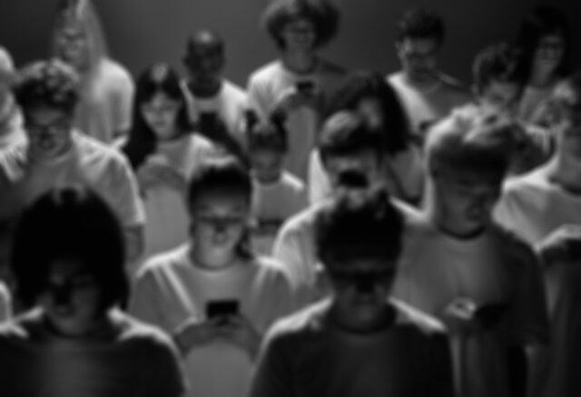 New study shows nearly half of teens are constantly online