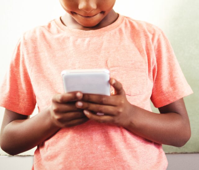 Early smartphone use may lead to poor outcomes for Black children