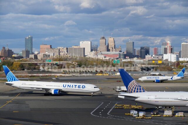 What to know about 10% reduction in flights at U.S. airports caused by the government shutdown