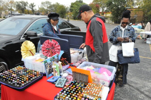 Crescent Family Market showcases Muslim entrepreneurs, businesses