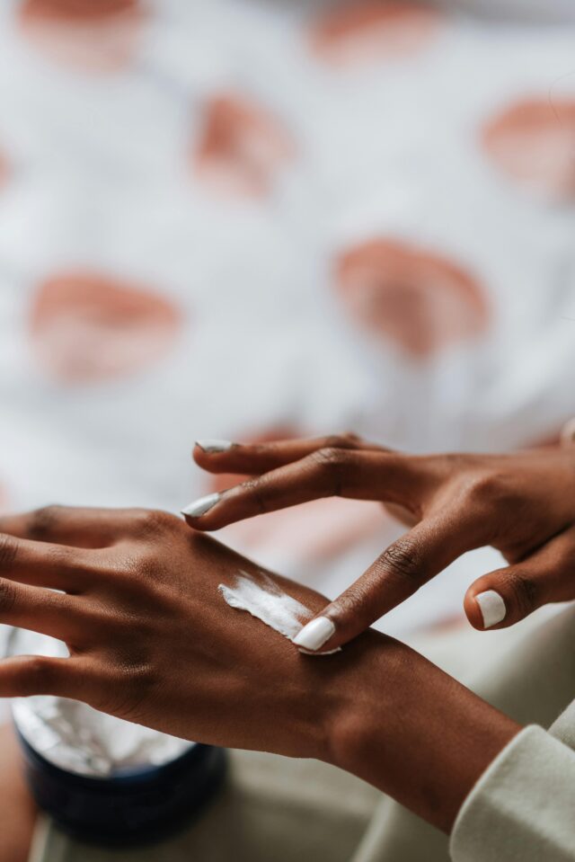 Common ingredient in shampoos and lotions may impair female fertility for generations