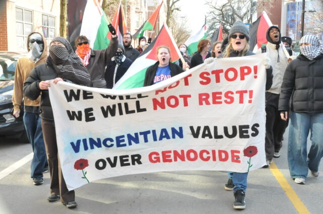 Palestinian students at DePaul University file discrimination complaint