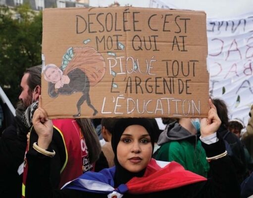 French politicians play blame game over widespread protests